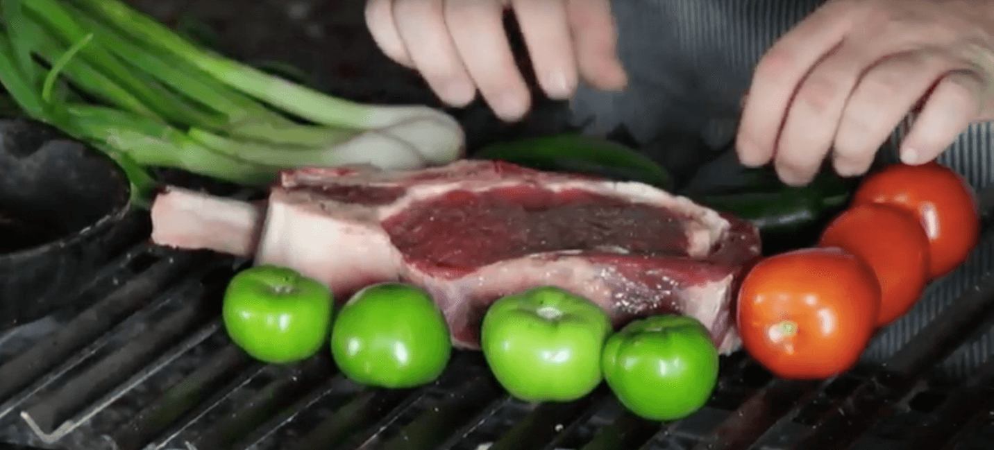 Cowboy de Res Prepara un Cowbow de Res con salsa macheteada